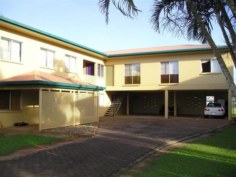 6 Bon Villa Avenue, Innisfail QLD 4860