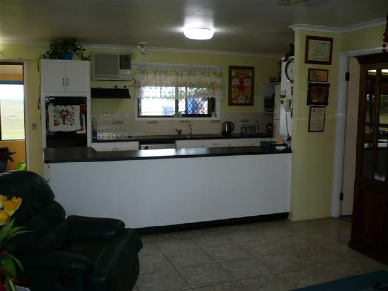 143 New Harbourline, Innisfail QLD 4860