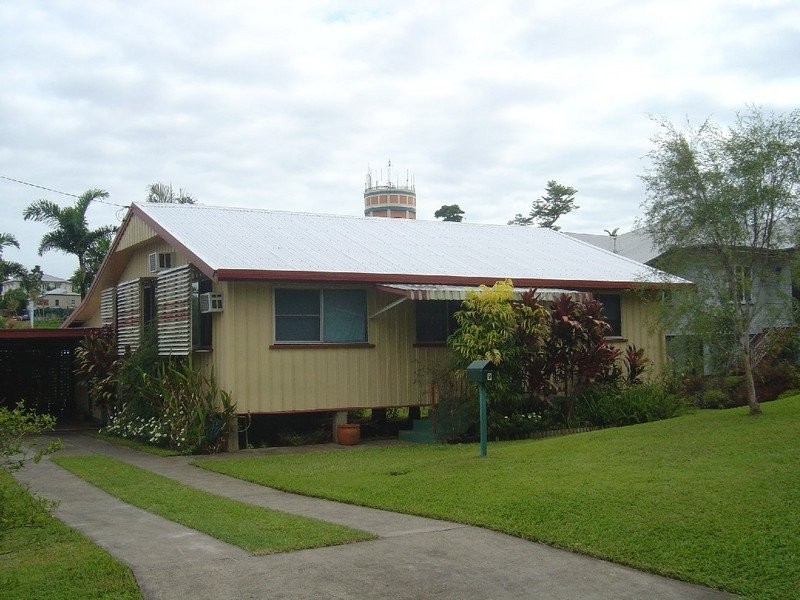 9 Bartle, Innisfail QLD 4860