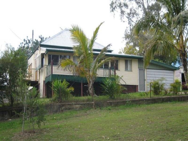 42 Barclay Street, Bundamba QLD 4304