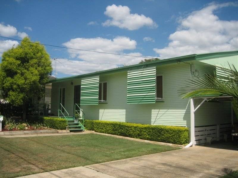 98 Haig Street, Brassall QLD 4305