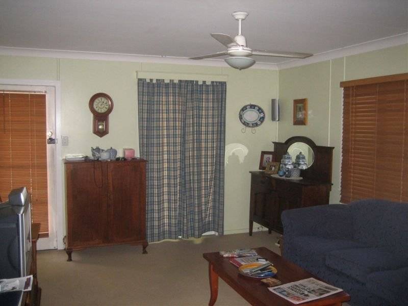 98 Haig Street, Brassall QLD 4305