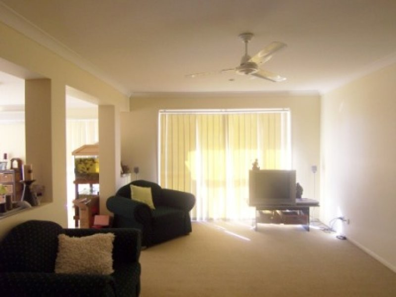 53 Lakeview Drive, Deebing Heights QLD 4306
