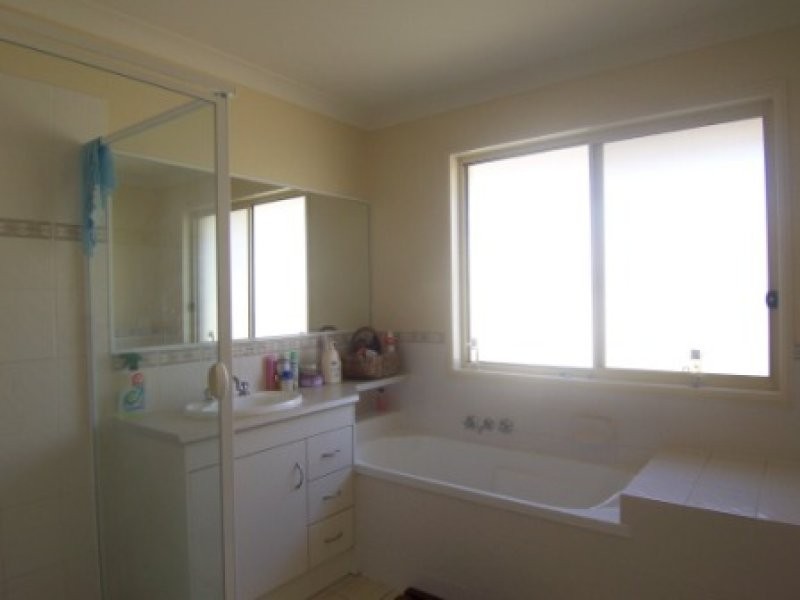 53 Lakeview Drive, Deebing Heights QLD 4306