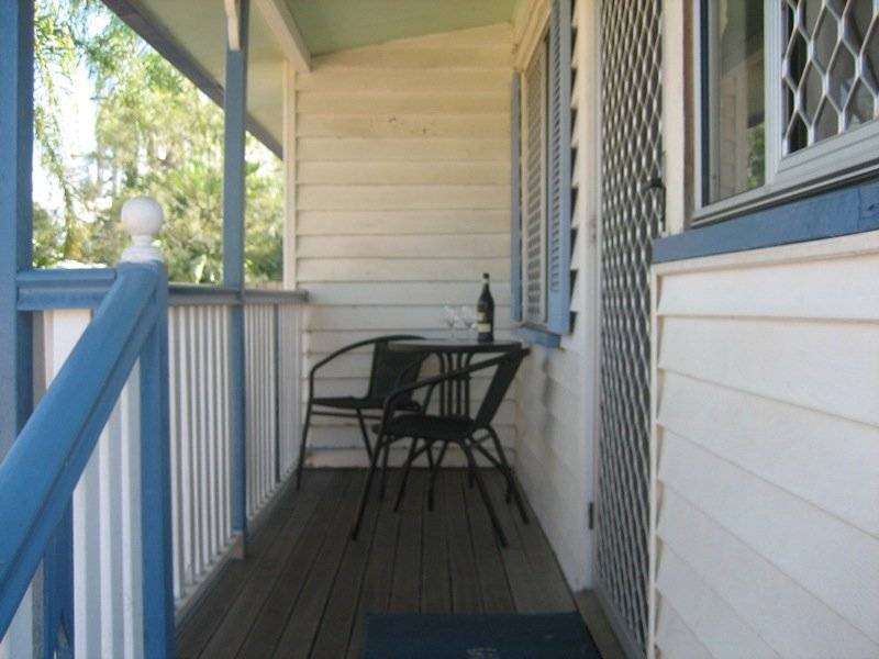 26 Vineyard Street, One Mile QLD 4305