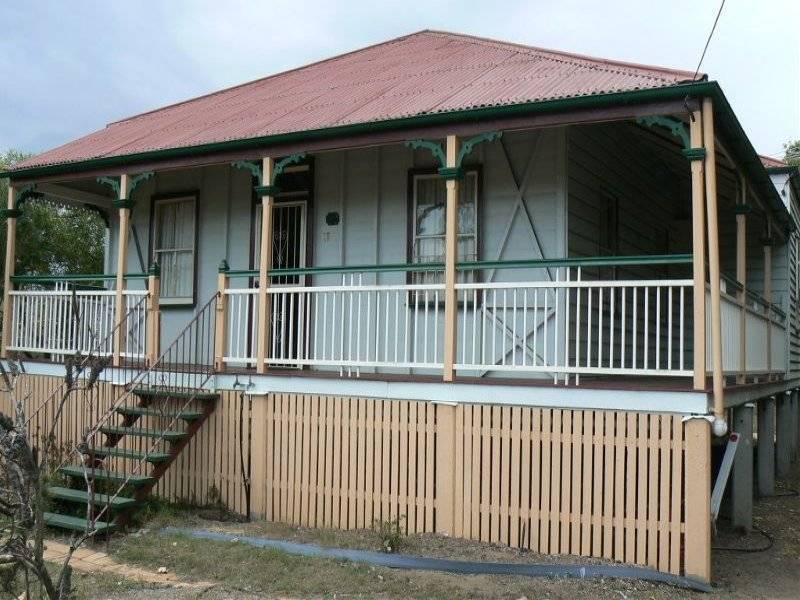 15 Hooper Street, West Ipswich QLD 4305