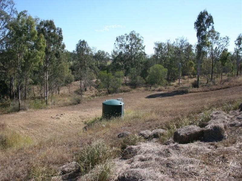 33 Kennedy Road, Wivenhoe Pocket QLD 4306