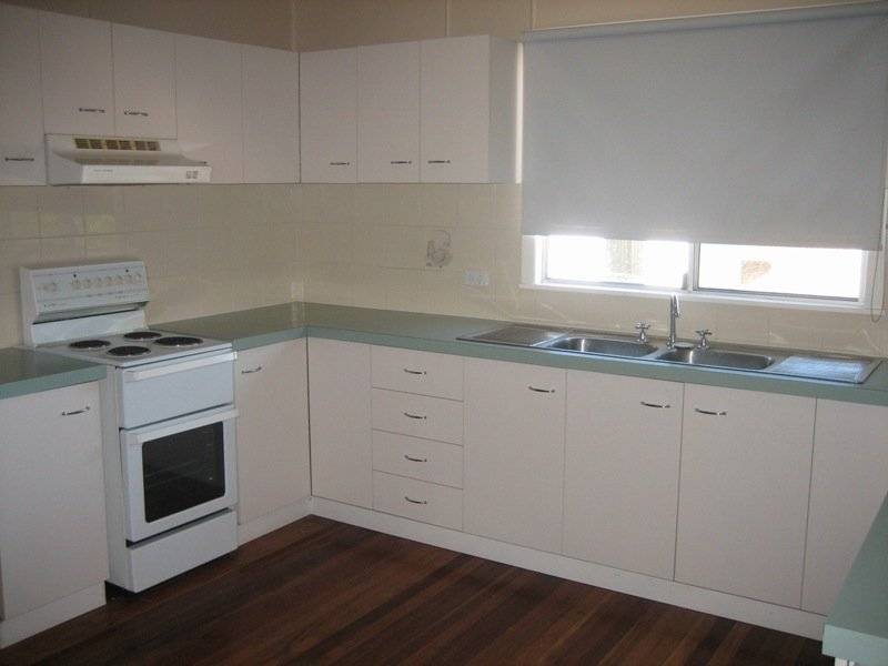 9 Bremer Parade, Basin Pocket QLD 4305