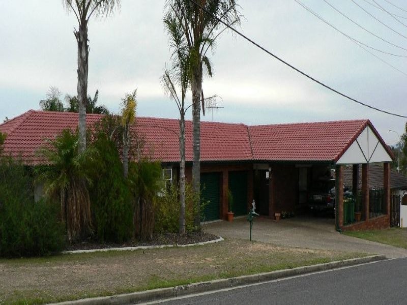 10 Barret Street, Flinders View QLD 4305