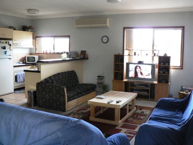 10 Barret Street, Flinders View QLD 4305