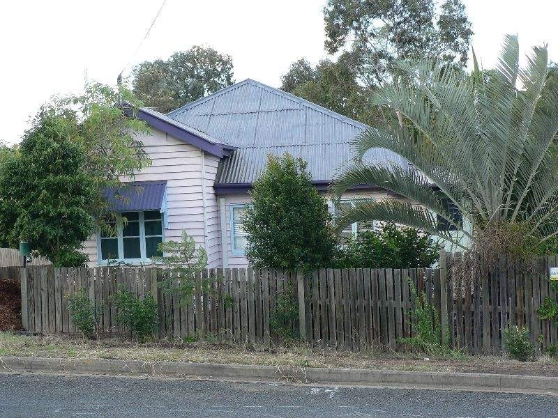 3 Byrne Street, Bundamba QLD 4304