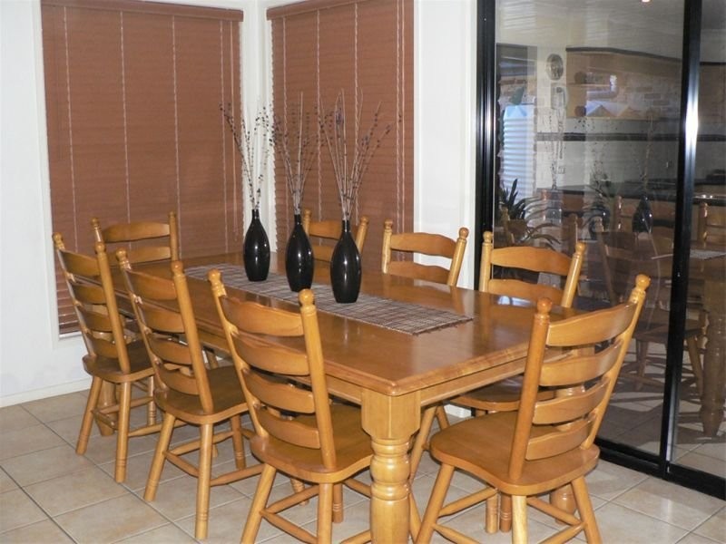 16 Blessington Way, Flinders View QLD 4305