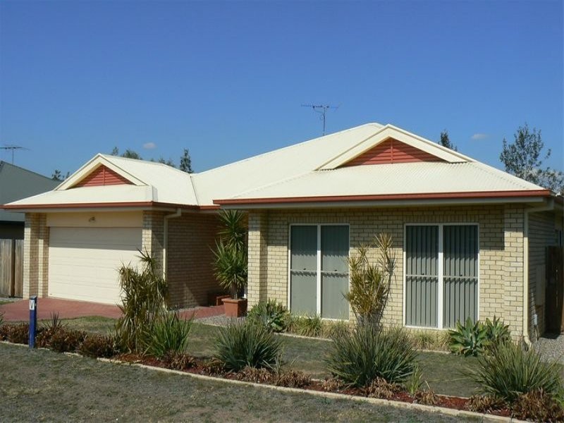 8 Mellor Place, Brassall QLD 4305