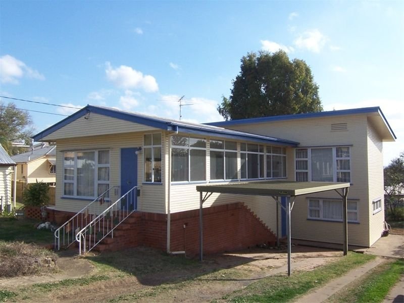 5 Menzies Lane, Eastern Heights QLD 4305