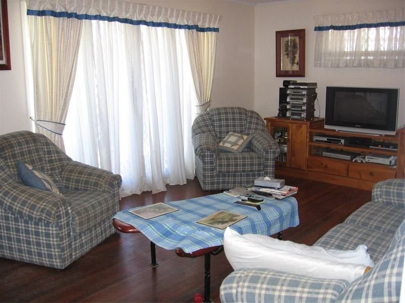 2 Beth Street, North Booval QLD 4304