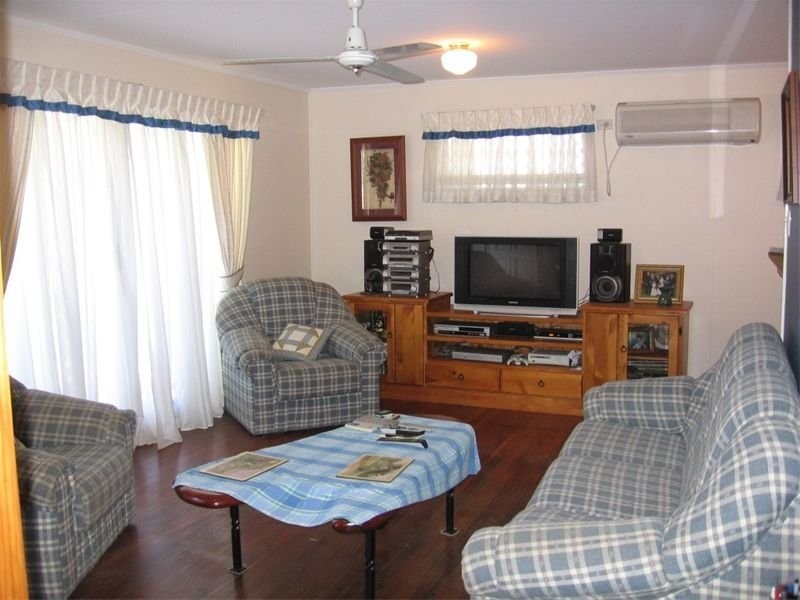 2 Beth Street, North Booval QLD 4304