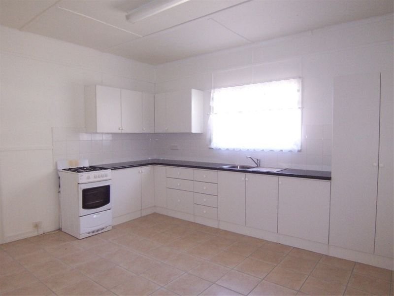 131 Jacaranda Street, North Booval QLD 4304