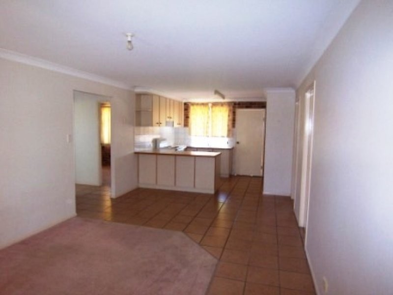 33 Helen Street, North Booval QLD 4304