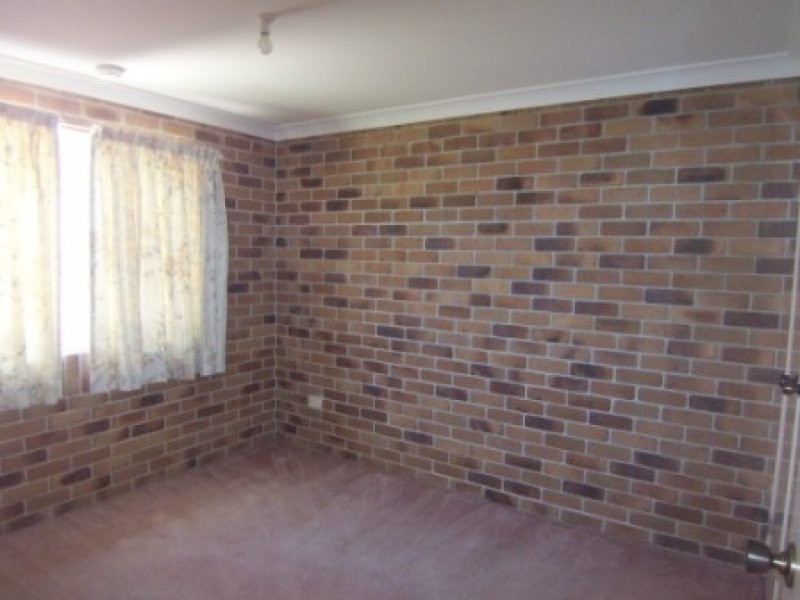 33 Helen Street, North Booval QLD 4304