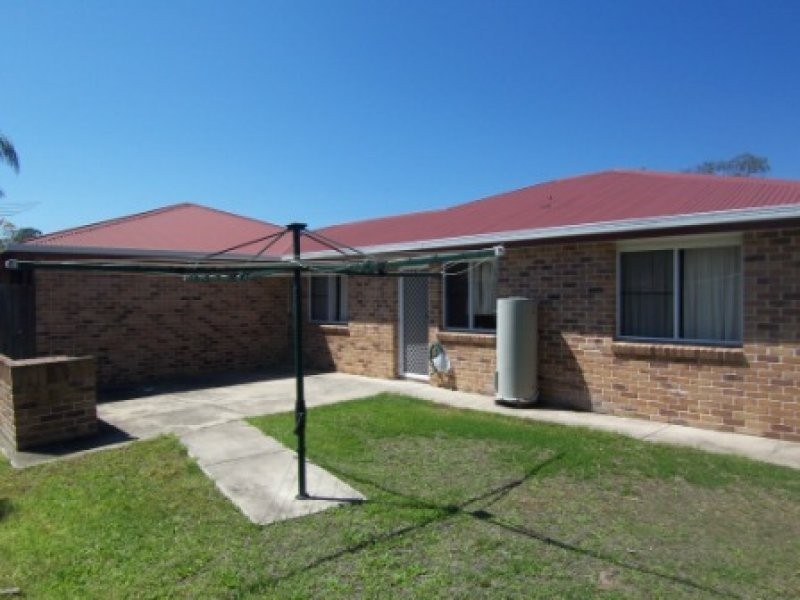 33 Helen Street, North Booval QLD 4304