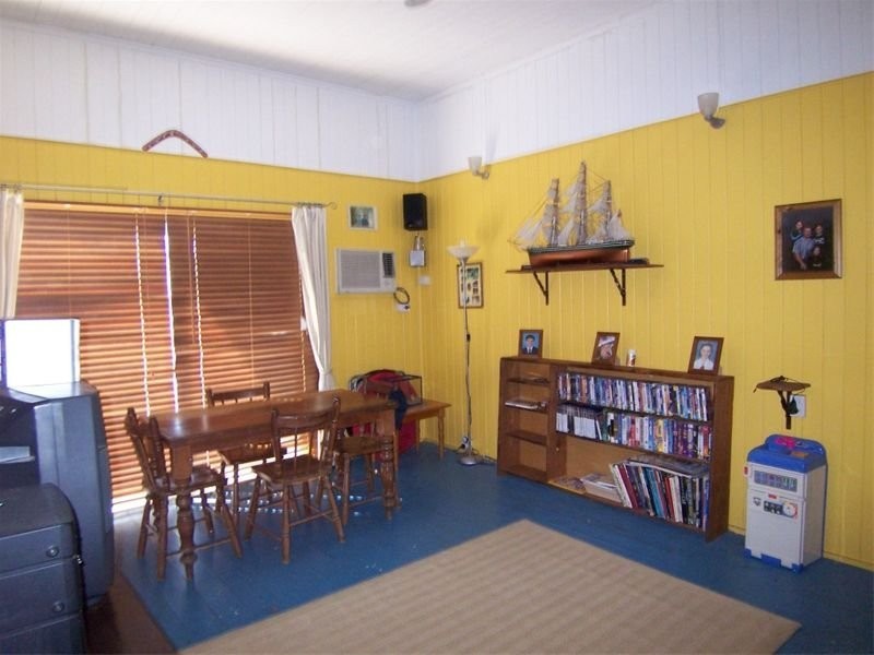 55 Brisbane Road, Riverview QLD 4303