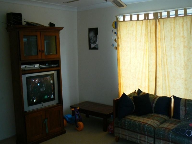 33 Joseph Street, Dinmore QLD 4303