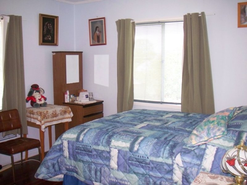 23 Vivian Street, Eastern Heights QLD 4305