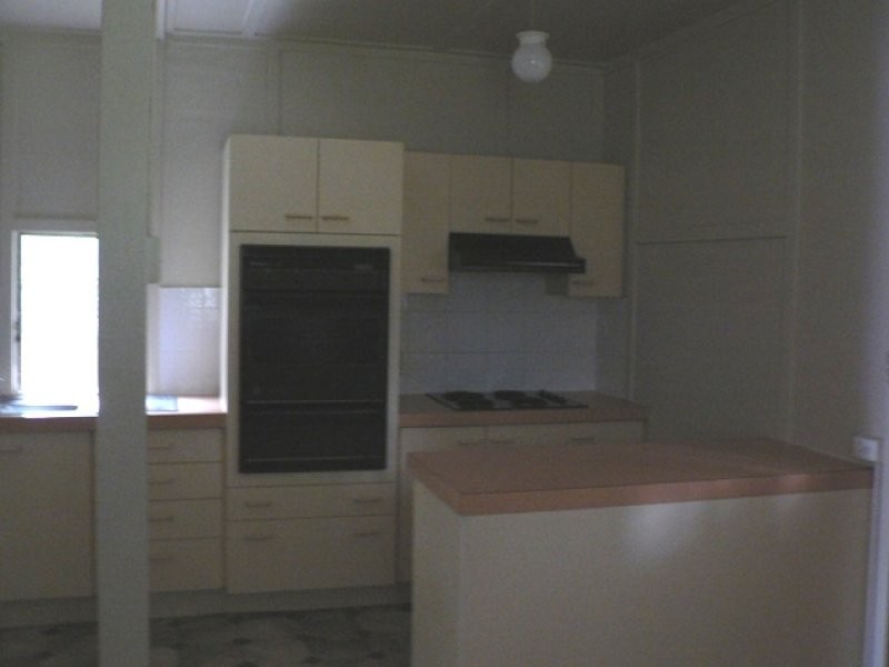 3 Queen Street, Harrisville QLD 4307