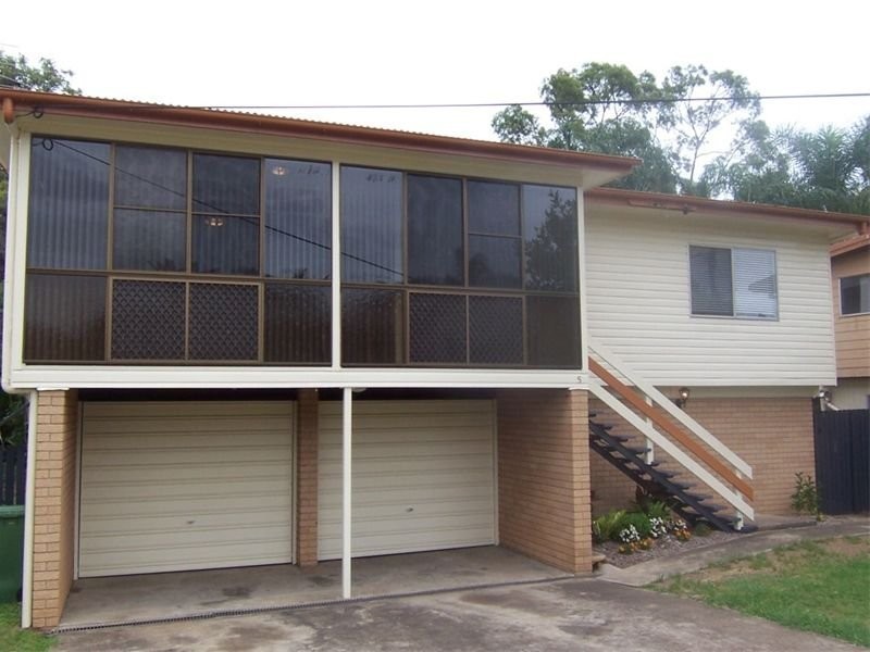 5 Pine Street, Flinders View QLD 4305
