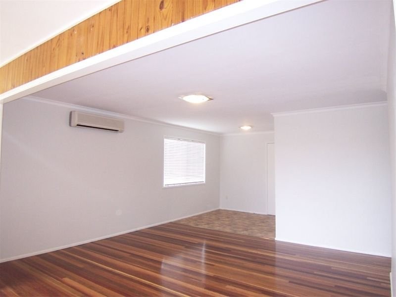 5 Pine Street, Flinders View QLD 4305