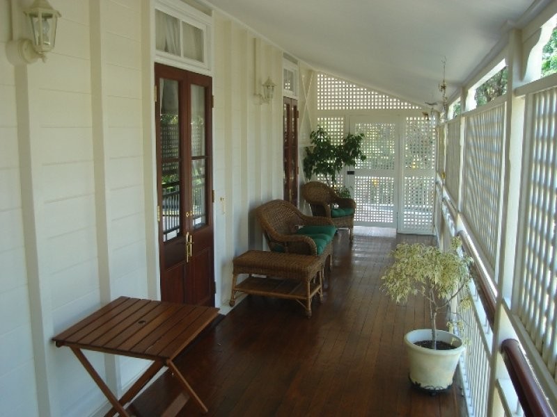 6 Elizabeth Street, Woodend QLD 4305