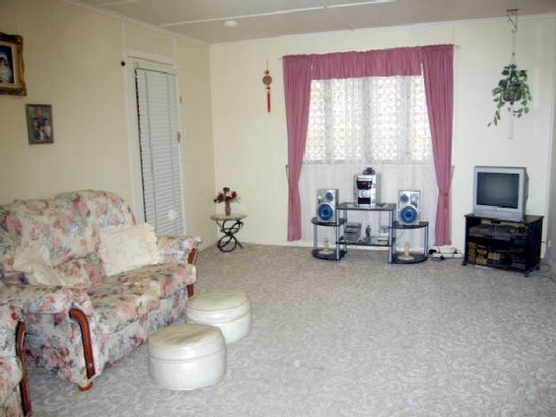 14 Doorey Street, One Mile QLD 4305