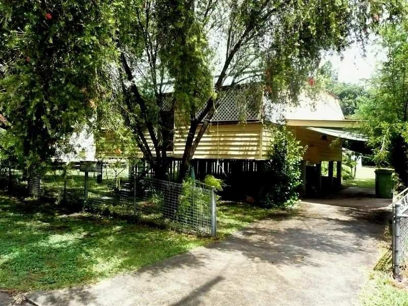 18 Moffatt Street, Ipswich QLD 4305