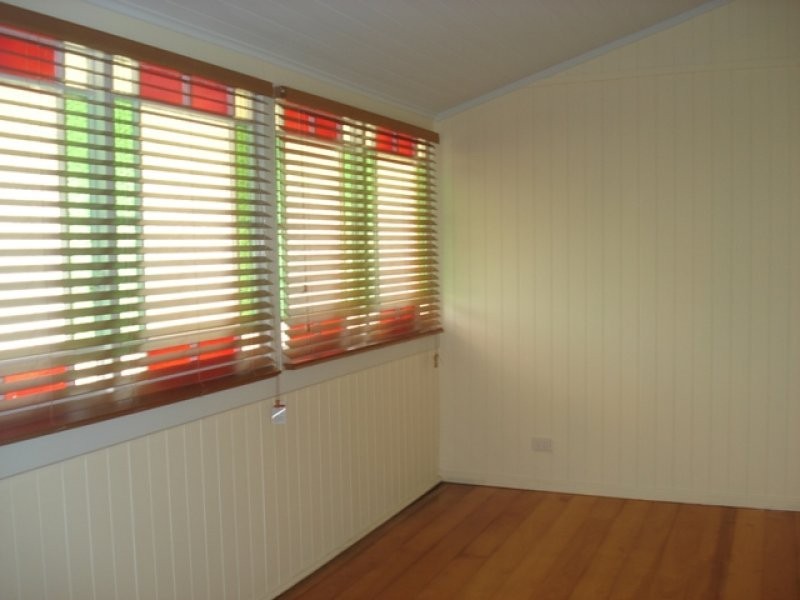 22 Pelican Street, North Ipswich QLD 4305