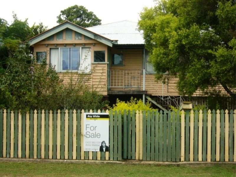 12 Shine Street, One Mile QLD 4305