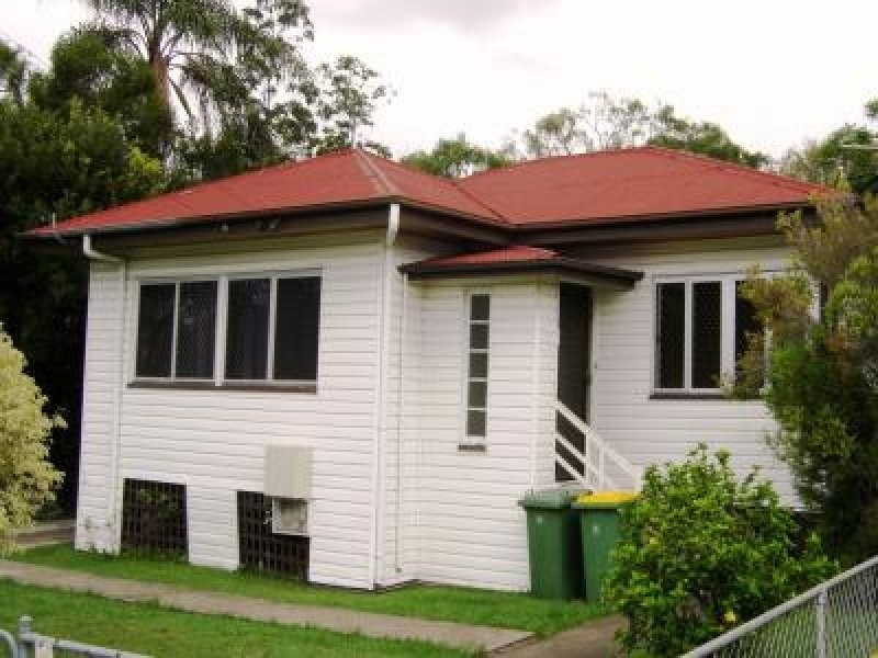 121 Glebe Road, Silkstone QLD 4304