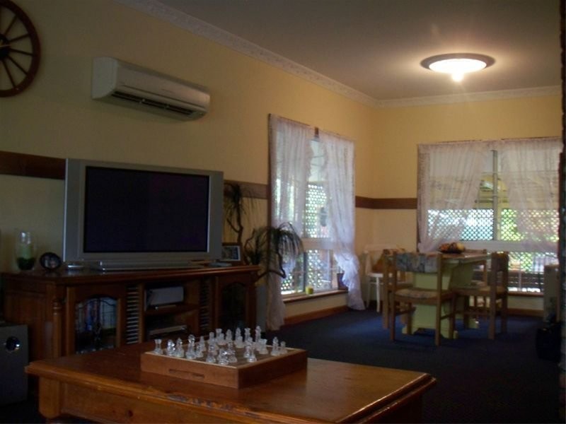 68 Nelson Street, Bundamba QLD 4304