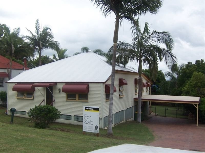 8 William Street, Bundamba QLD 4304