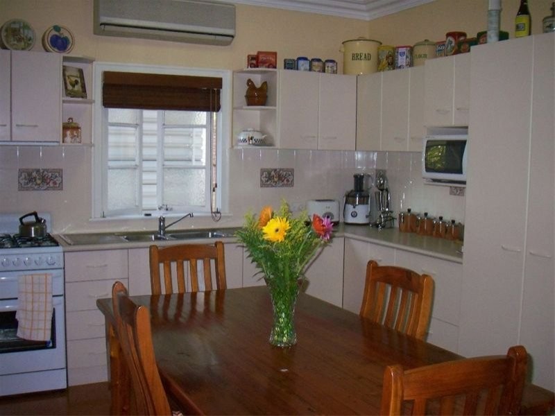 3 Lamont Street, North Booval QLD 4304