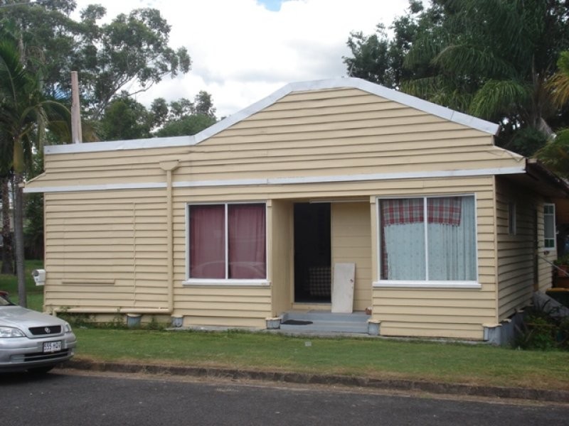 10 North Street, North Ipswich QLD 4305