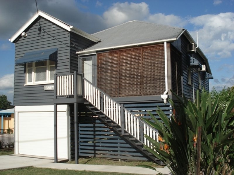 10 Stafford Street, Booval QLD 4304