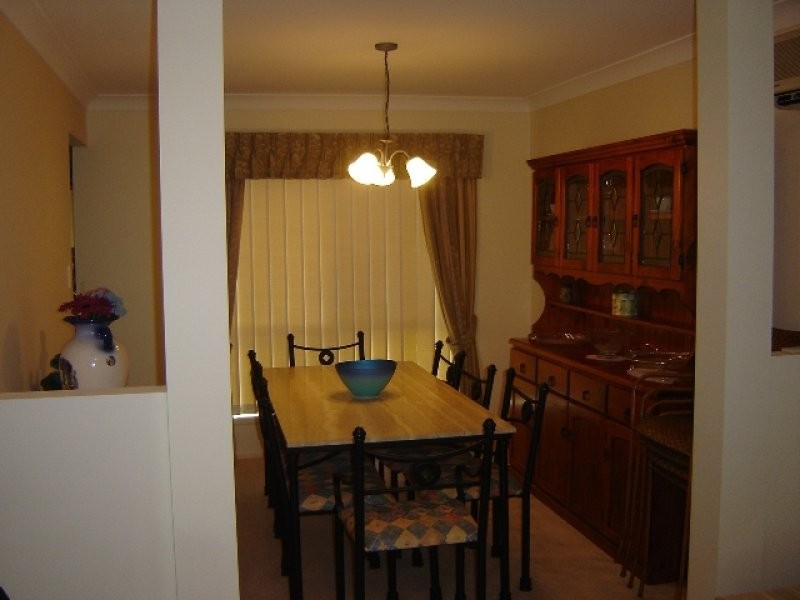 2 Catherine Place, Flinders View QLD 4305