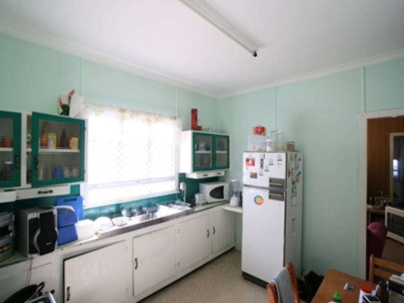 24 James Street, East Ipswich QLD 4305