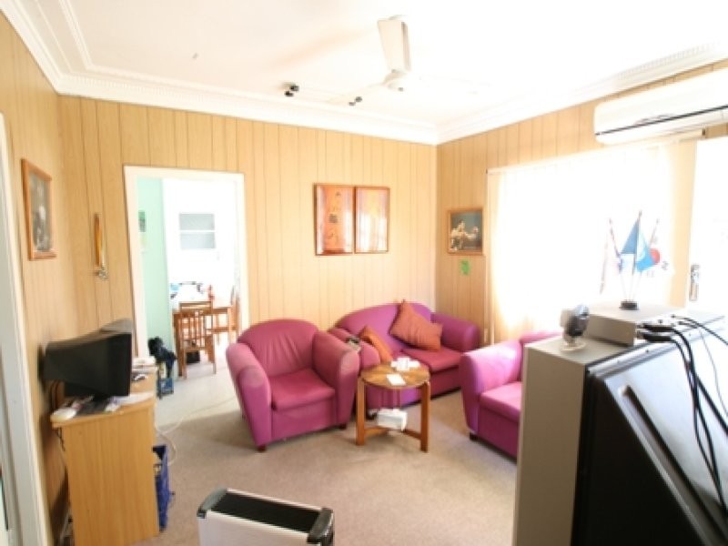 24 James Street, East Ipswich QLD 4305