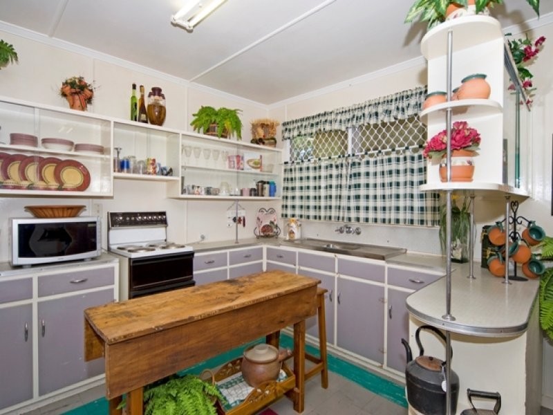 31 Queen Street, Newtown QLD 4305