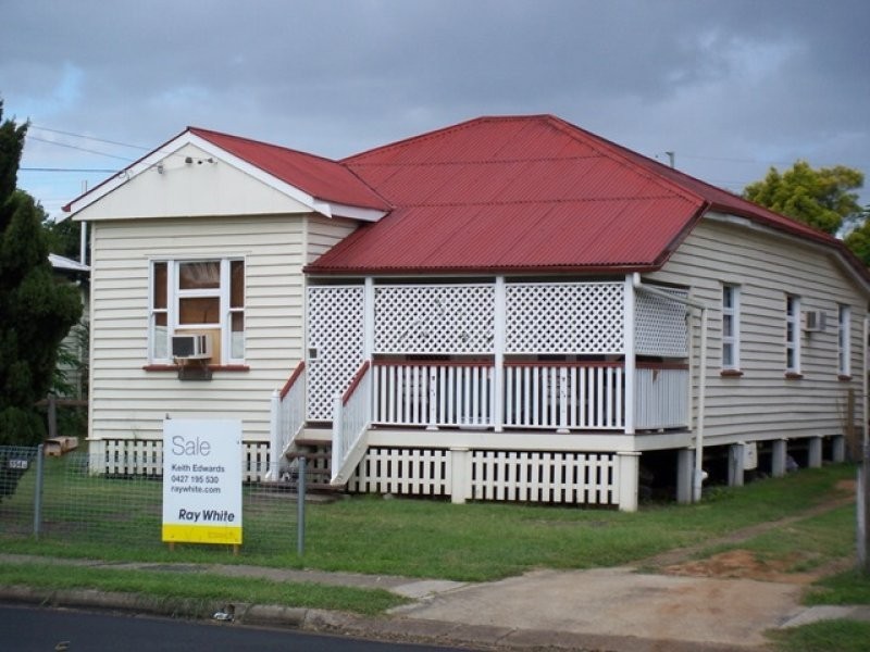 154A South Station Road, Silkstone QLD 4304