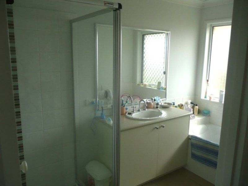 4 Ben Court, Yamanto QLD 4305