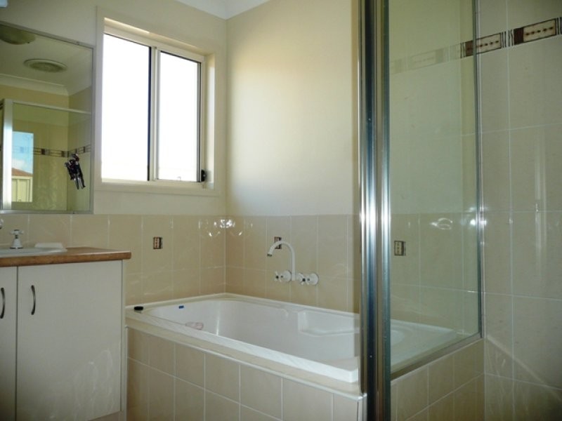 16 Amie Place, Raceview QLD 4305