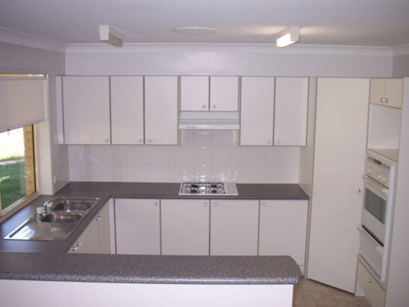 55 Reif Street, Flinders View QLD 4305