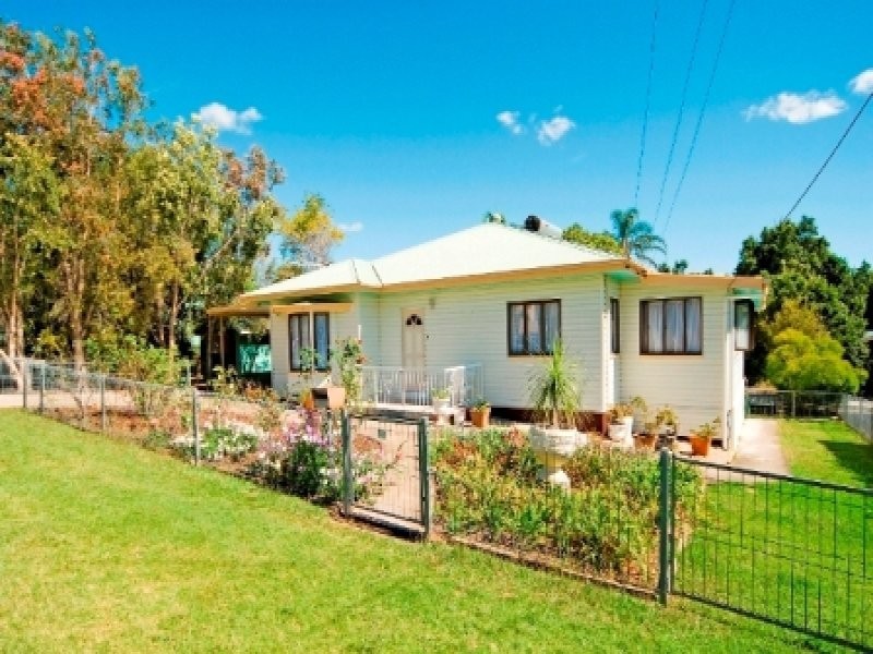 7 Frederick Street, Newtown QLD 4305